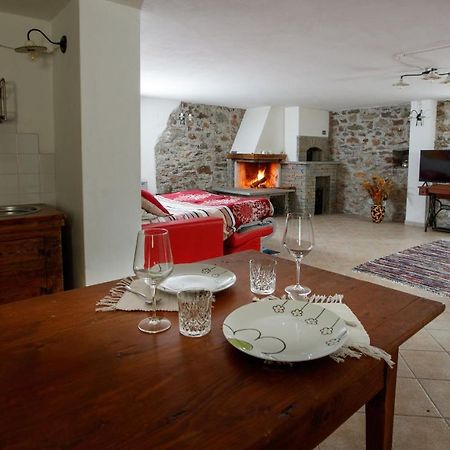 Il Como' Della Civetta - Taverna “La Fenice” Stazzona Buitenkant foto